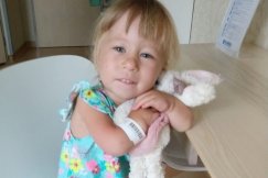 Wyprostować nóżki trzylatki. Dzielna mała Lili przed kolejną operacją