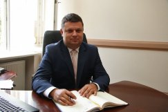 Duży niesmak po oficjalnym spotkaniu. Niecenzuralna uwaga wiceprezydenta