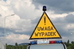 Przechodziła przez oznakowane przejście na zielonym świetle. Potrąciła ją ciężarówka