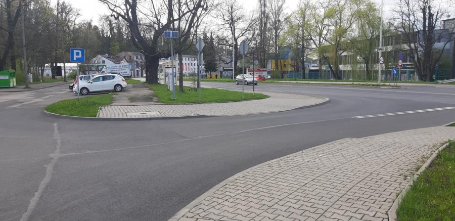 Kolejne przejście dla pieszych na ruchliwej drodze? Mieszkańcy codziennie łamią przepisy