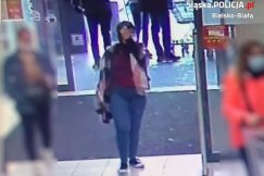 Kradzież kart bankowych w Kauflandzie. Próba wypłaty gotówki z bankomatu FOTO