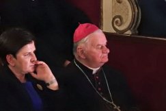 Wniosek siedmiu radnych w sprawie bp. Rakoczego. Początek procedury w Radzie Miejskiej