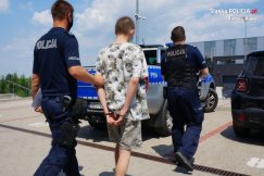Zuchwała kradzież samochodu podczas jazdy próbnej - foto