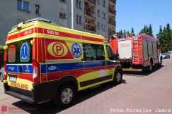 Alarm czujnika czadu w wieżowcu. Strażacy zalecają dziś chłodną kąpiel - foto