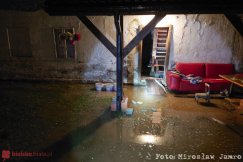Potężna nawałnica w Bielsku-Białej. Woda wdarła się do mieszkań i piwnic  - foto