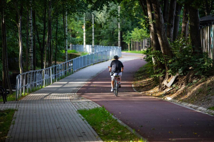 Miasto chce wydłużyć popularną trasę rowerową wzdłuż potoku