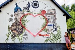 Mural już jest, wkrótce będzie strefa. „Kronika Beskidzka” na Błoniach