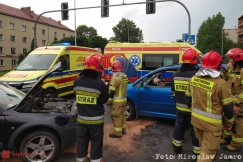 Solidny "dzwon" na Żywieckiej. Wezwano dwa ambulanse - foto