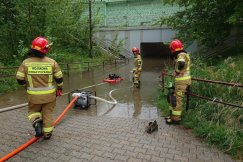 Sprawdzają się prognozy pogody. Mocno zalana ul. Partyzantów - foto