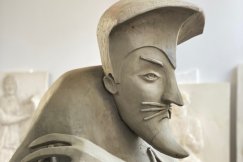 Carramba! Tak będzie wyglądała rzeźba kultowego szpiega z Krainy Deszczowców - foto