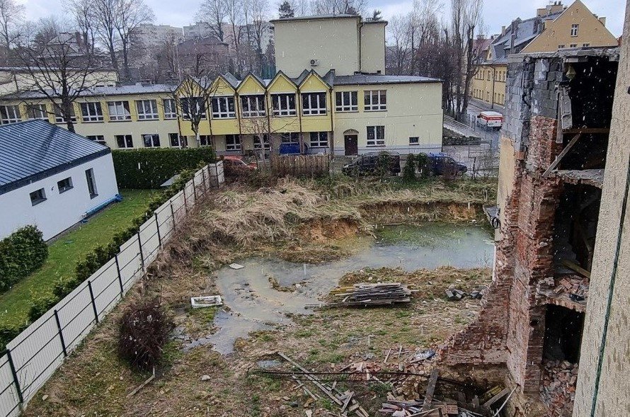 Dwie osoby oskarżone w sprawie katastrofy budowlanej. Sąsiedzi mogą już spać spokojnie?