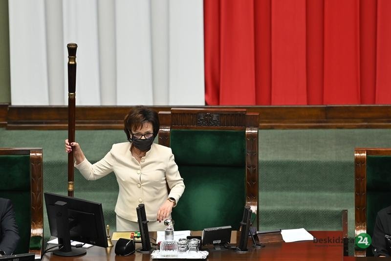 Wczoraj w Sejmie nie tylko Lex TVN. Podwyżki wynagrodzeń dla samorządowców