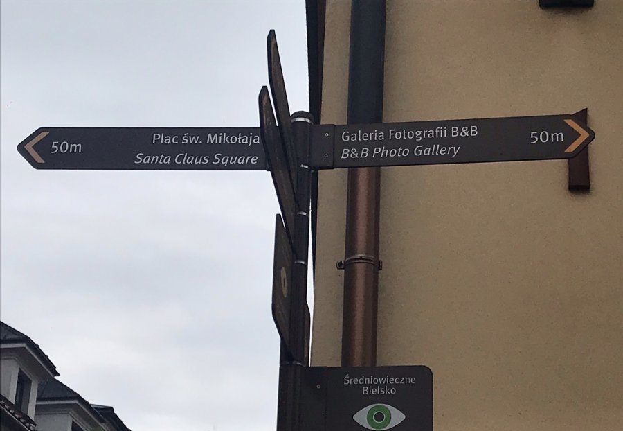 Urzędnicy przepraszają za błędy w pisowni. Lifting tablic za 54 tys. zł