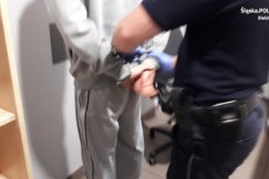 Agresywni, pijani, zuchwali. Czasem wpadają w niecodzienny sposób