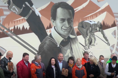 Nowa atrakcja Szczyrku. Mural karpacki na elewacji amfiteatru Skalite FILM