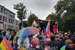 Incydent podczas Marszu Równości. W tłum poleciały petardy