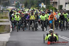 Tłum rowerzystów ruszył sprzed ratusza. Świetna zabawa z nagrodami ZDJĘCIA