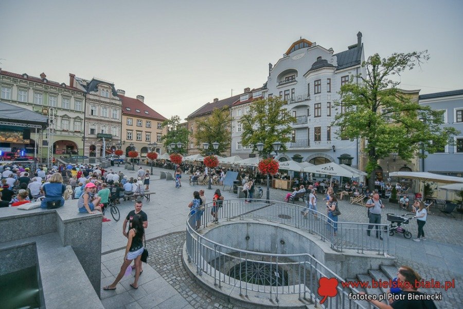 Miasto sprzedaje swoją część dwóch kamienic na starówce. Jest jeden warunek