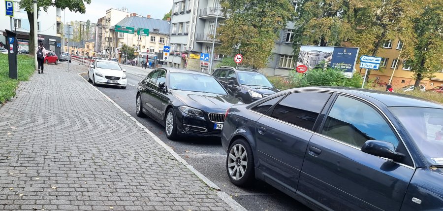 Lepiej nie będzie, ale za to drożej. Szykuje się drastyczna podwyżka opłat za parking
