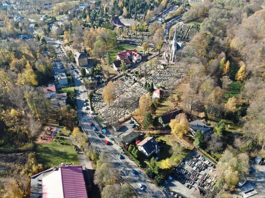 Prawie 3,7 promila za kierownicą. Ujęty przez świadków w drodze na cmentarz