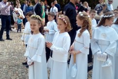 Wypisują dzieci z lekcji religii. Młodym przeszkadza związek Kościoła z polityką