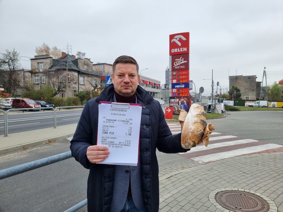 Na stacji benzynowej o wszechobecnej drożyźnie. „Czekają nas biedne święta” FILM