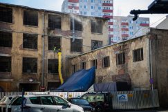Ruszył remont zabudowań po starej fabryce. Kompletną ruinę kupiło miasto - foto
