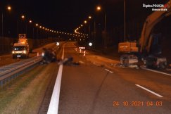 Makabryczny wypadek na drodze S-1 w Bielsku-Białej. Policja szuka świadków - foto