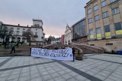 „Murem za polskim mundurem”. Pikieta poparcia dla obrońców granic - film i foto