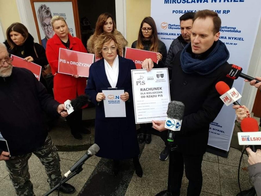 Rachunki szybują ostro w górę. Kosmiczna podwyżka, tak być nie może - foto