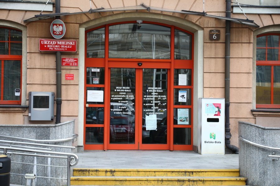 Wraca normalność do Ratusza. Uroczystości ślubne nadal tylko dla ośmiu osób