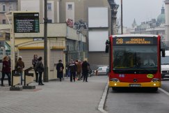 Uchodźcy wojenni mogą jeździć autobusami bez biletu