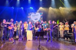 Aż 130 artystów na scenie BCK. Poruszający koncert dla Ukrainy - ZDJĘCIA i FILM