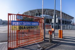 Emeryci nie otrzymują świadczeń. Na pilną pomoc czekają kobiety i dzieci