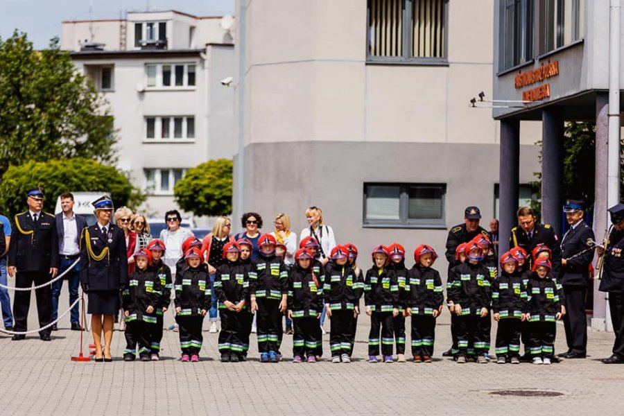 Wyróżnienia dla strażaków. Bohaterstwo podczas akcji roznoszenia kalendarzy ZDJĘCIA