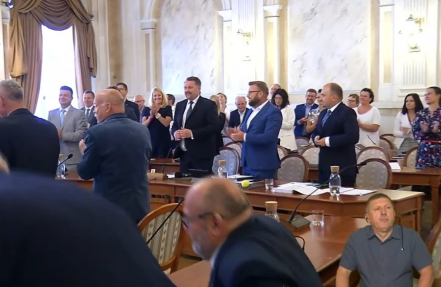 Zwariowany rok prezydentury Jarosława Klimaszewskiego. Nikt nie był przeciw
