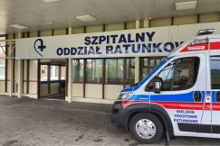 Mężczyzna wyskoczył przez okno SOR-u. Nie pomogła reanimacja