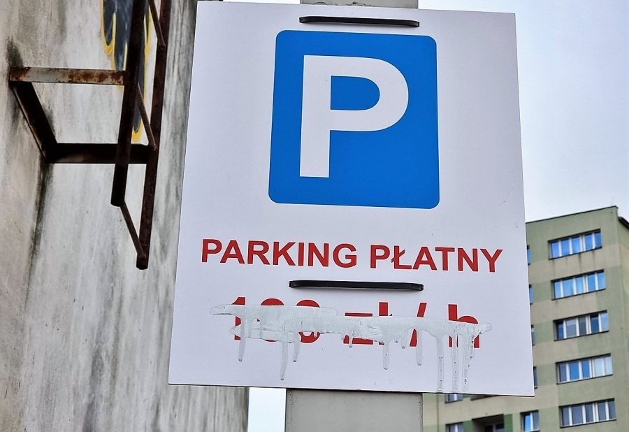 Szukają sprzedawcy biletów parkingowych. Musi być odporny na stres