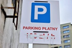 Szukają sprzedawcy biletów parkingowych. Musi być odporny na stres