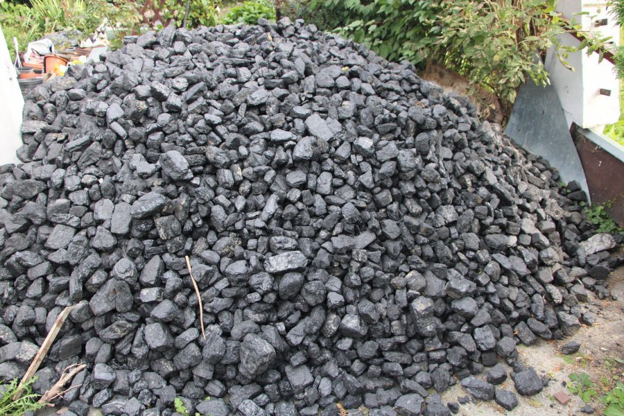 Tani węgiel z importu w bielskim Ratuszu? 2100 zł netto za tonę bez transportu
