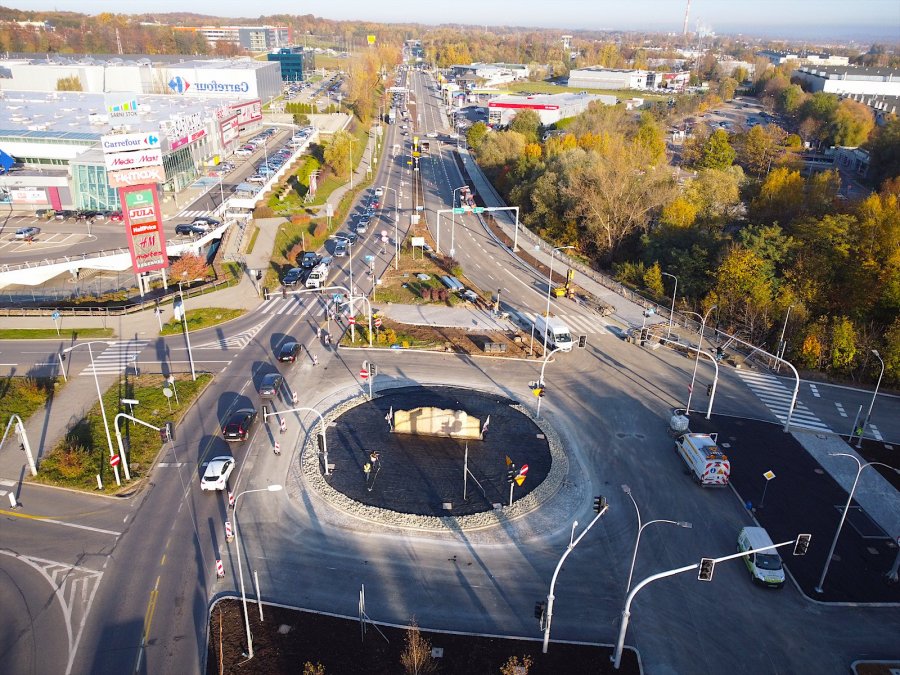 Wraca ruch na Warszawskiej w kierunku Katowic. Na Kwiatkowskiego też zmiany