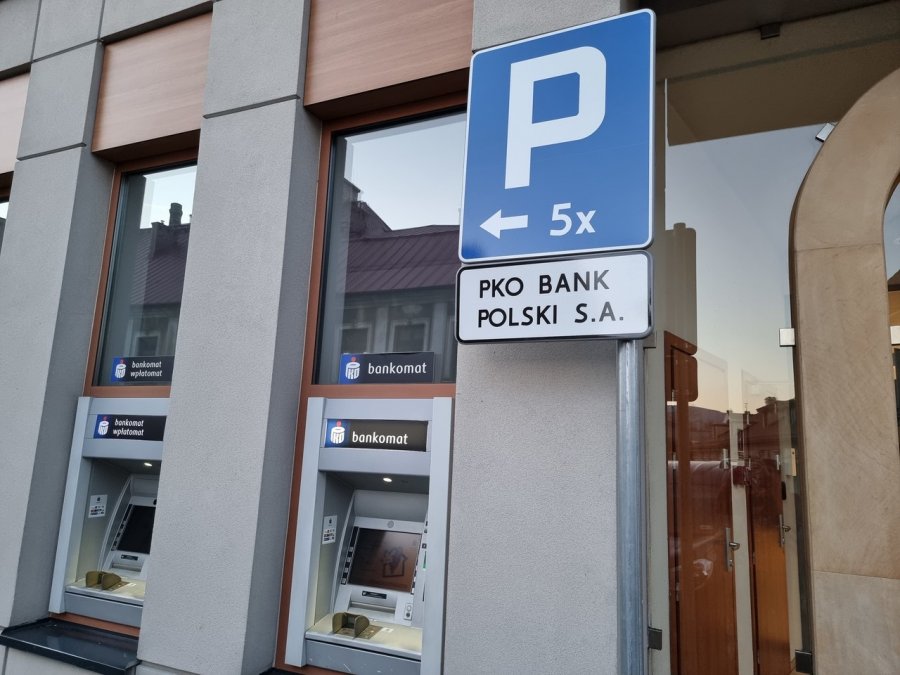 Ratusz rozdaje miejsca parkingowe w centrum Bielska-Białej? Czytelnik oburzony
