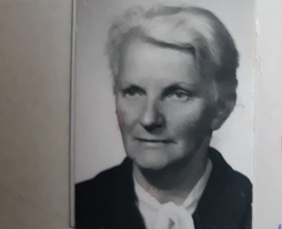 Urodziny stuletniej bielszczanki. Wciąż podkreśla, że mieszka w wolnej Polsce - foto