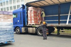Z Bielska-Białej ruszył piąty tir. Ponad 13 ton żywności i butów wojskowych dla Ukrainy - foto