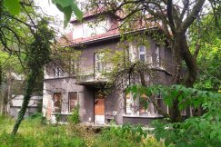 Za trzecim razem sprzedano zrujnowany zabytek. Może tam powstać hotel