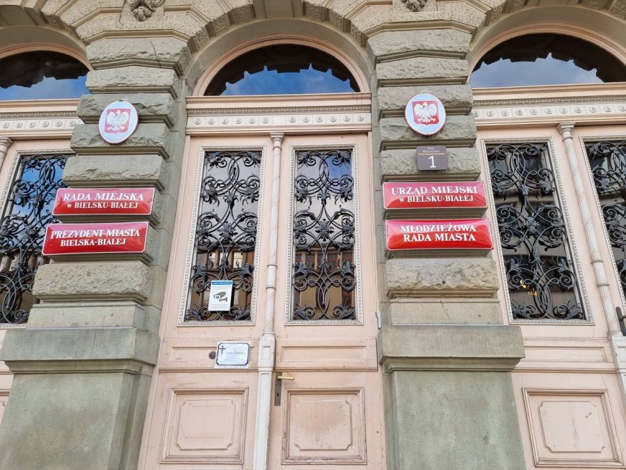 Ekodoradca do przywracania błękitu. Nowe, dobrze płatne stanowisko w Ratuszu?