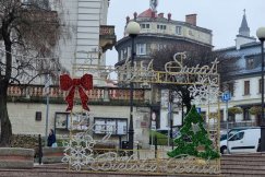 Bielsko-Biała pięknieje na święta. Bożonarodzeniowe ozdoby już na ulicach! ZDJĘCIA