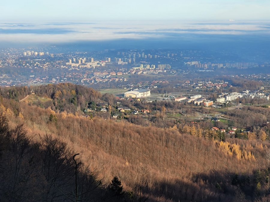 Bielsko-Biała spowite smogiem. Ostrzeżenie wysyłane do turystów w górach ZDJĘCIA