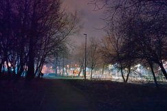 Ciemność w pobliżu Gemini Park. Lampy są od kilku miesięcy, ale nie świecą - foto