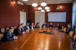 Jakie pytania w referendum? Doszło do pierwszego spotkania konsultacyjnego